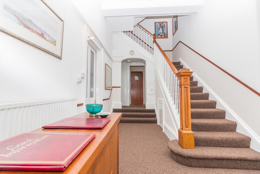 Strathdon Guest House ดันดี ภายนอก รูปภาพ